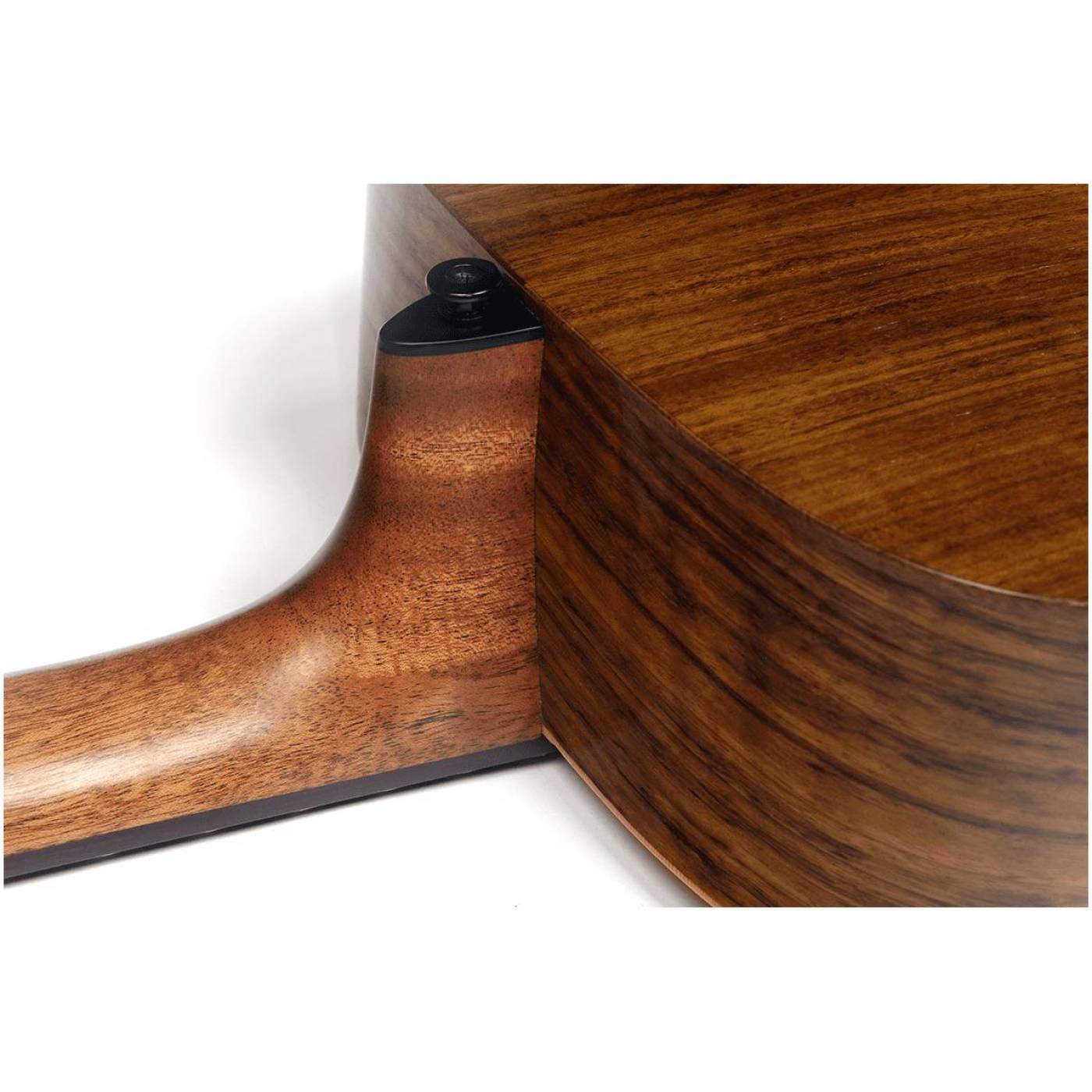 dt62892_86032_1118251-1400x1400 1