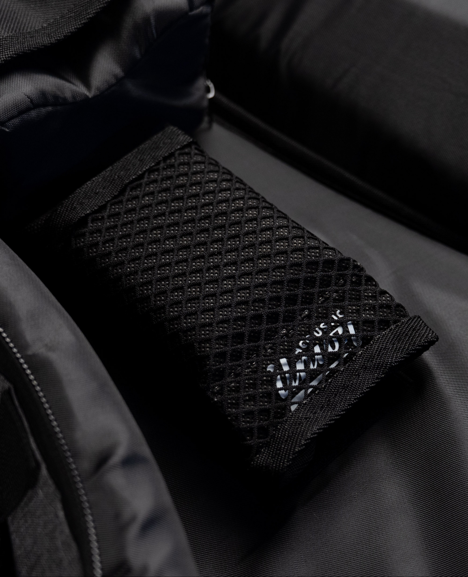 sx87r9vpqgj4qaaxxvcn733qwyr9fsm2